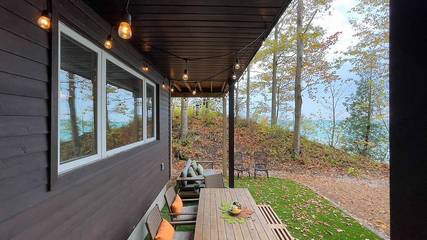 Cottage for 5 Guests in Lake Huron ON, Picture 2