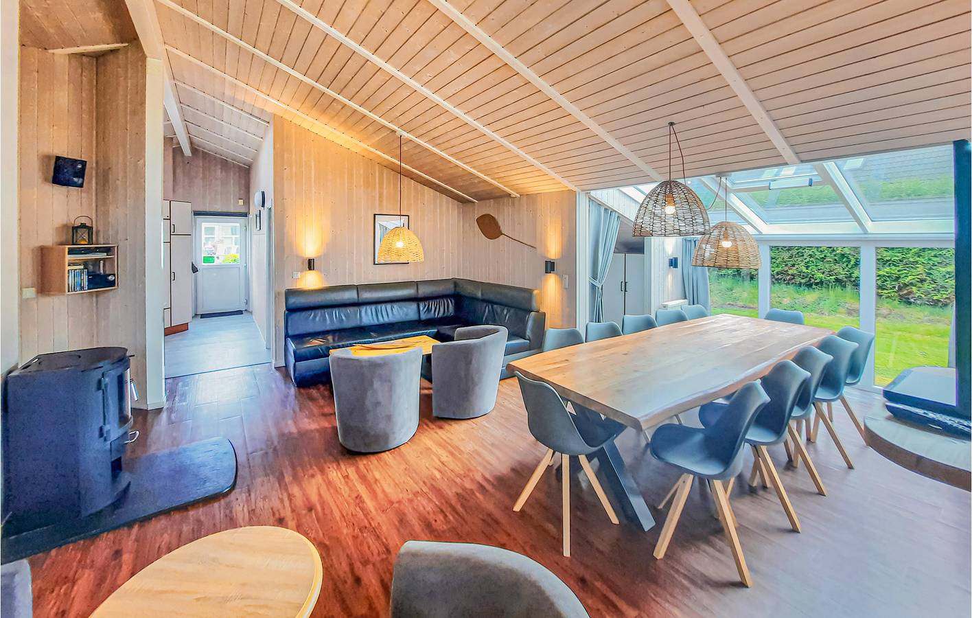 Rückzugsort am Strand mit Parkplatz und Terrasse in Schönhagen, Brodersby