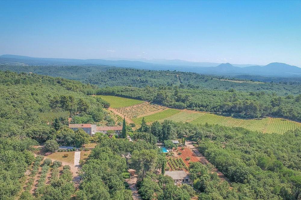Domaine de Conillieres - Gite La Bastide in Saint-Maximin-la-Sainte-Baume, Brignoles region