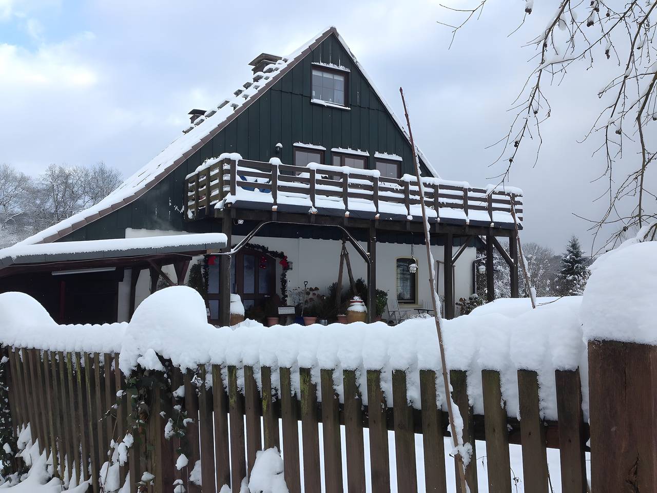 Appartement entier, Appartement 'Blomberg' avec terrasse partagée et Wi-Fi in Meinerzhagen, Arrondissement de la Mark