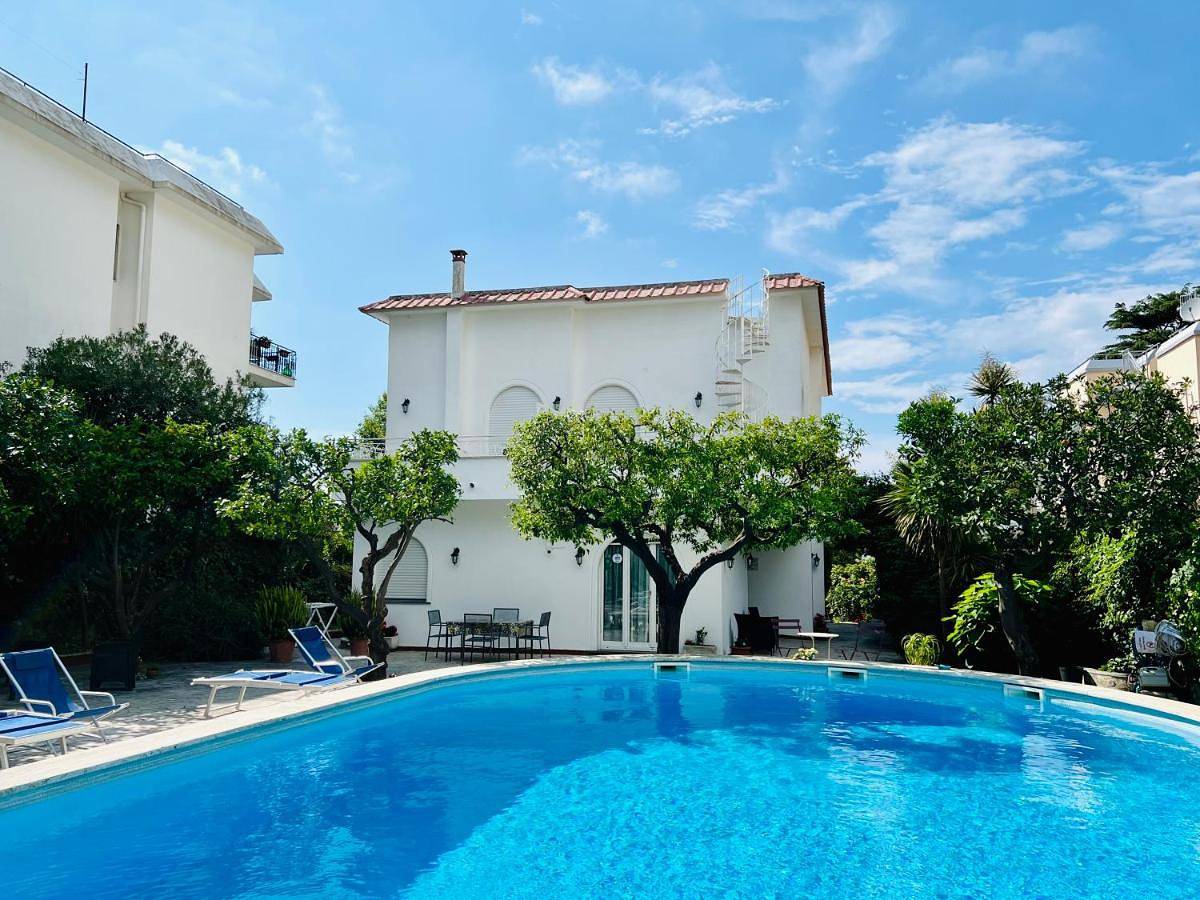 Ganze Wohnung, Yourhome - Villa Sorrento in Meta, Sorrento Coast