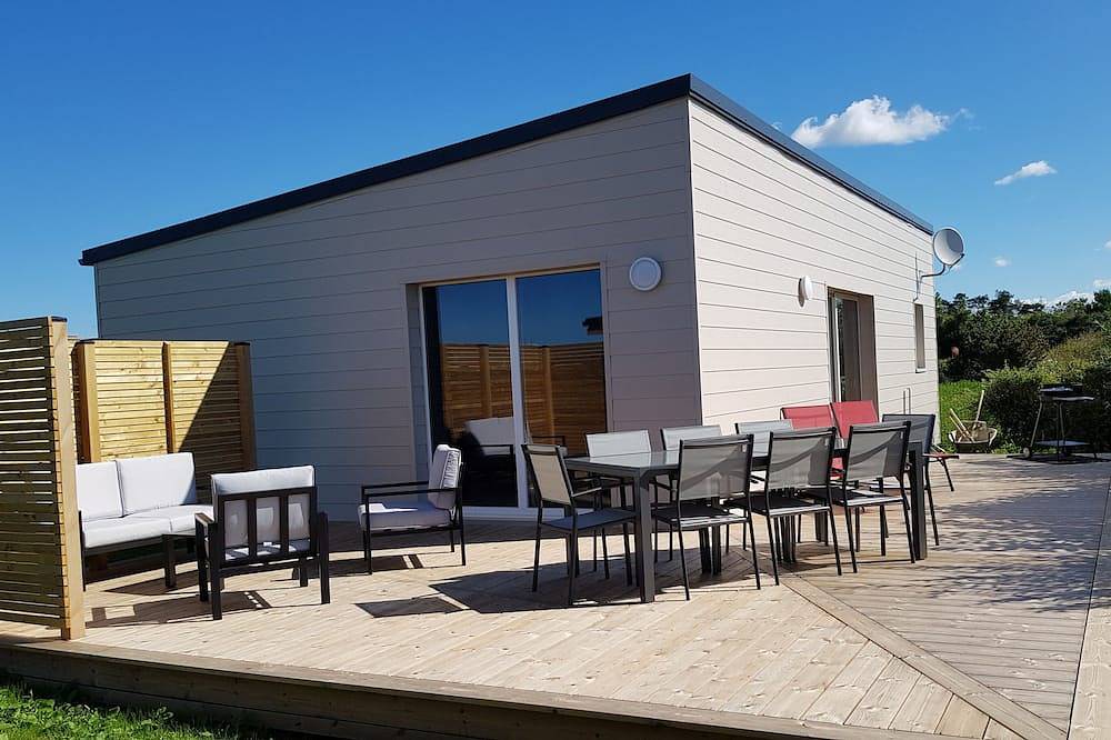 Hatainville holiday home near Carteret in Les Moitiers-d'Allonne, Côte de la Déroute