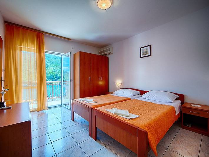 Gîte pour 2 personnes, avec terrasse, animaux acceptés dans Lastovo - 4