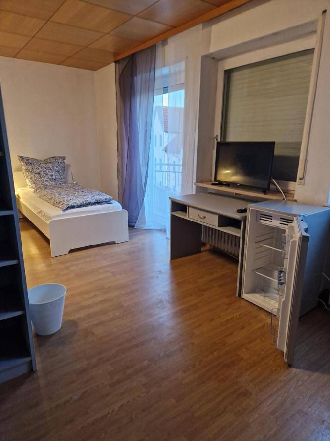 Ganze Wohnung, Residencia del Pueblo in Pirk, Naturpark Nördlicher Oberpfälzer Wald