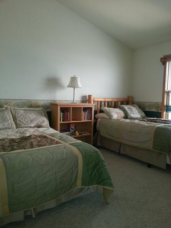 Sehen Sie Sonnenaufgang bis Sonnenuntergang vom Wilder Nest in Anaconda-Deer Lodge County, Discovery Ski Area