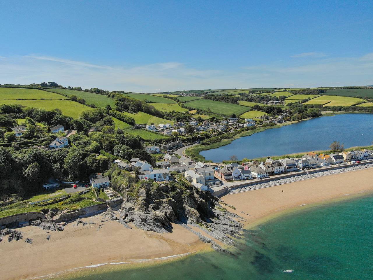 Entire holiday apartment, The Barn, 21 At The Beach in Torcross, South Devon
