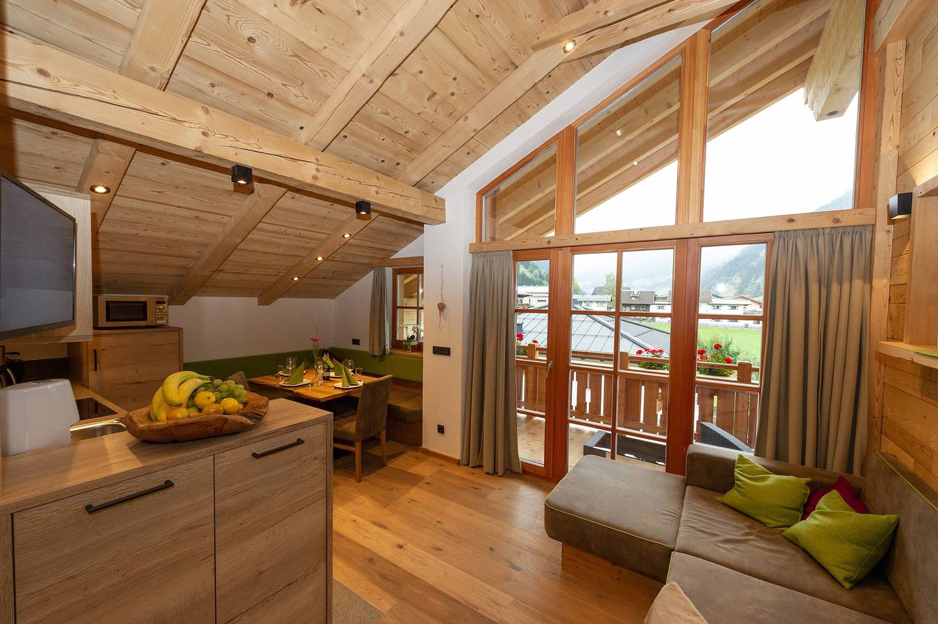 Apartamento entero, Apartamento 'Deluxe 2' con jardín privado, balcón y Wi-Fi in Großarl, Ski Amadé