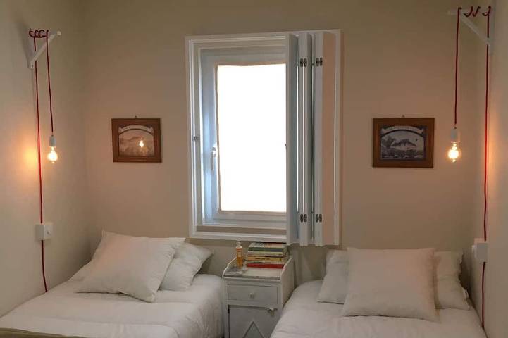 * Cozy House with Terrace in front of the Ocean * in Leiria District