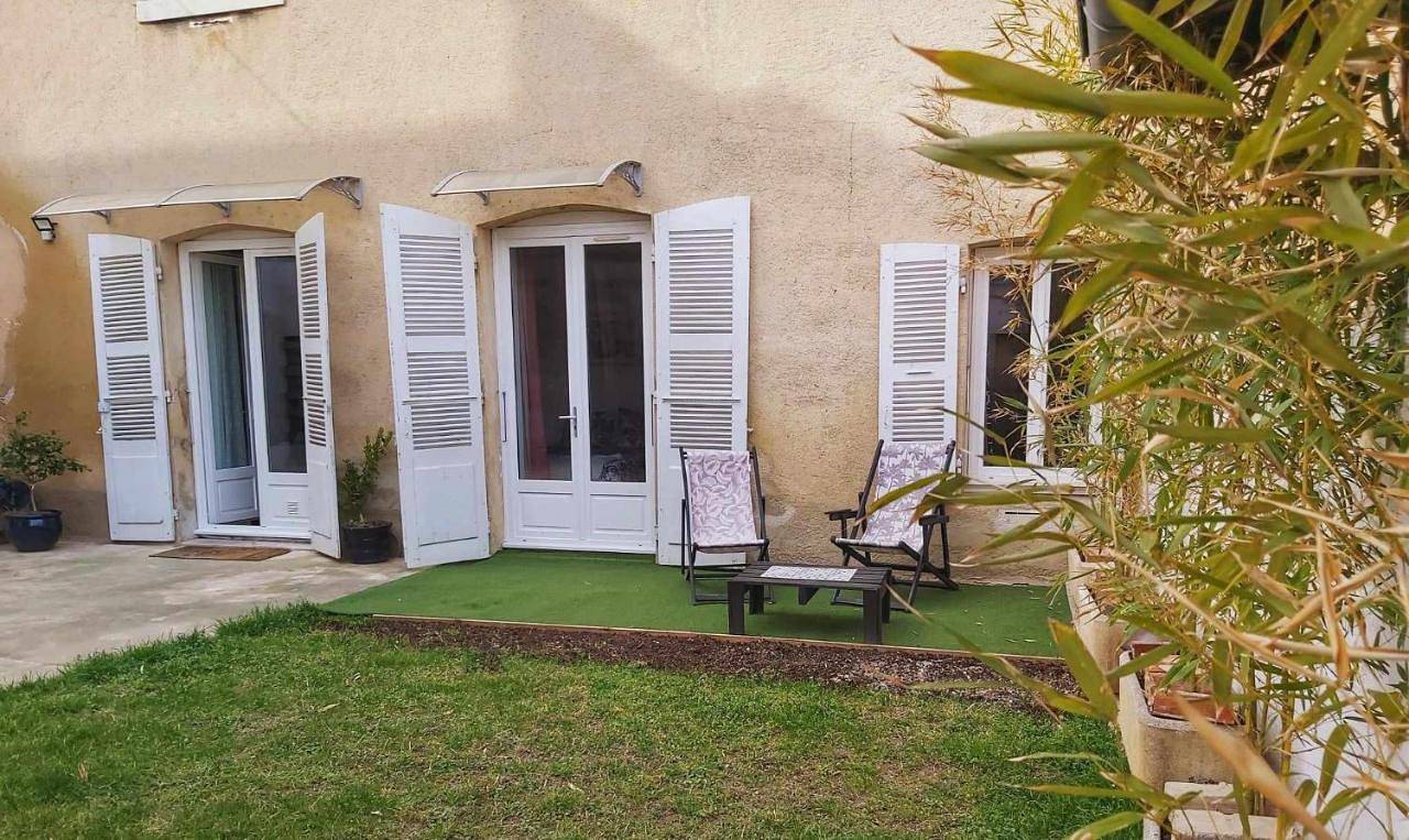 Appartement entier, L’Oasis Fleuri in Bourg-de-Péage, Région de Valence