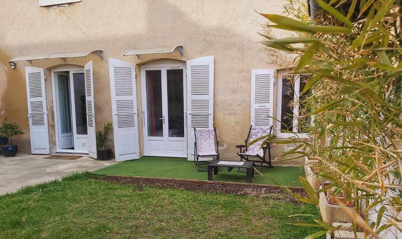 Gîte pour 4 personnes, avec jardin à Bourg-de-Péage - 2