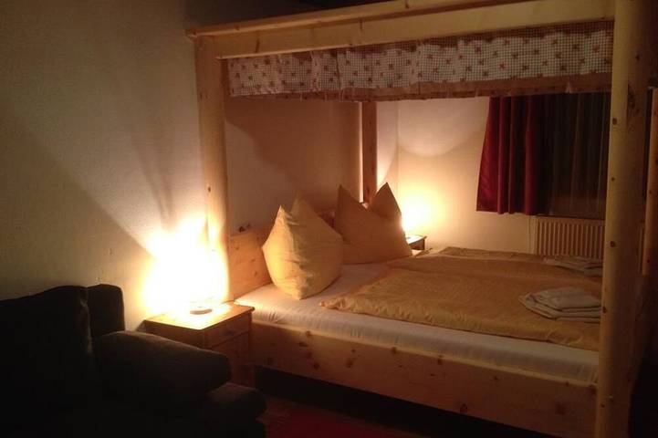 Hütte für 3 Personen, mit Garten und Sauna sowie Terrasse in Heiligenblut - 2