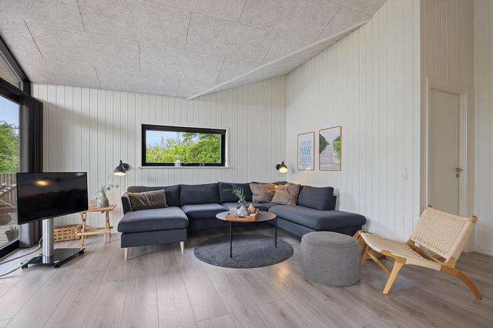 Beautiful 5-star quality holiday home with spa and sauna in Hvide Sande, Holmsland Klit
