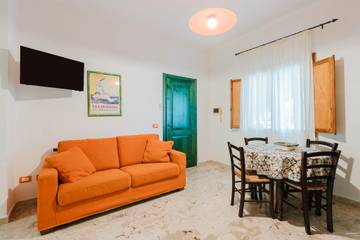 Ferienwohnung für 4 Personen, mit Garten in Castellammare del Golfo