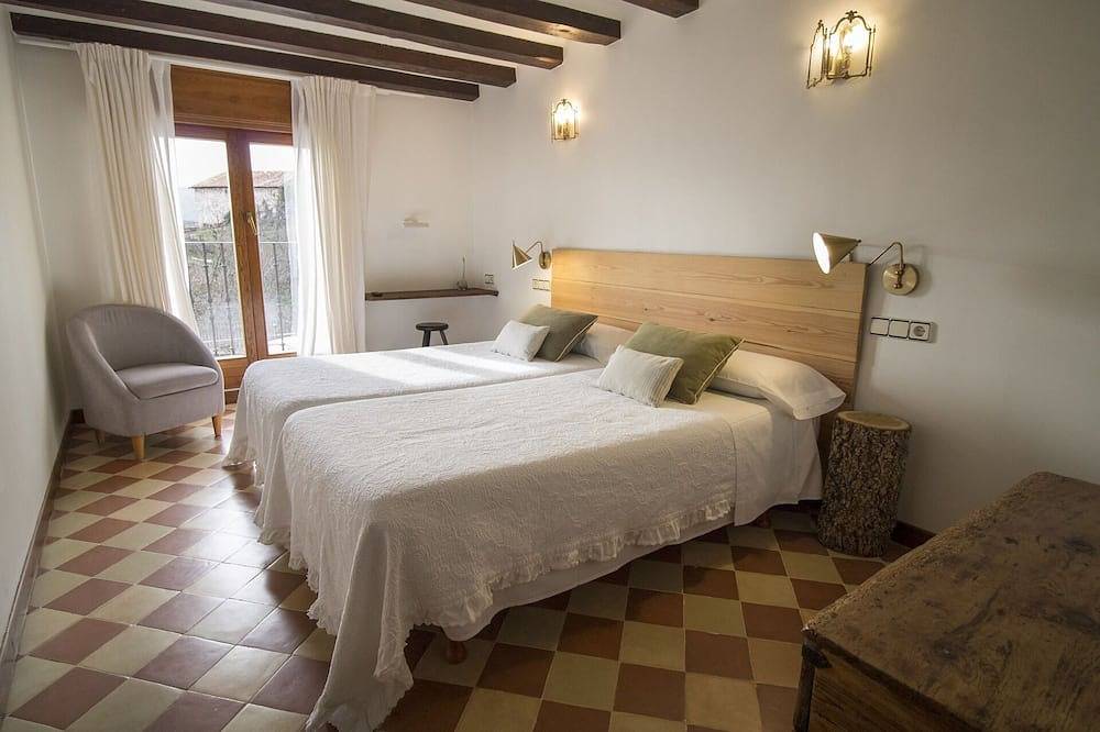 Ganze Wohnung, La Morera Courtyard I in El Rasillo de Cameros, Sierra de Moncalvillo