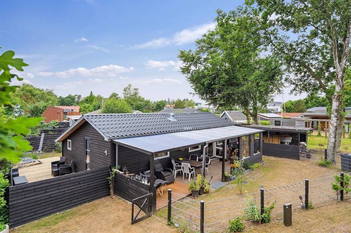 Feriehus for 4 personer, med hage, dyr tillatt i Sæby