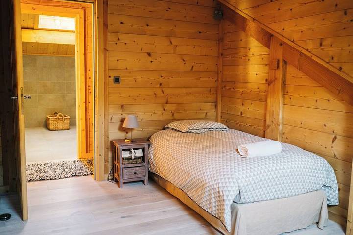 Gîte pour 10 personnes, avec balcon et jardin dans Station de La Colmiane - 4