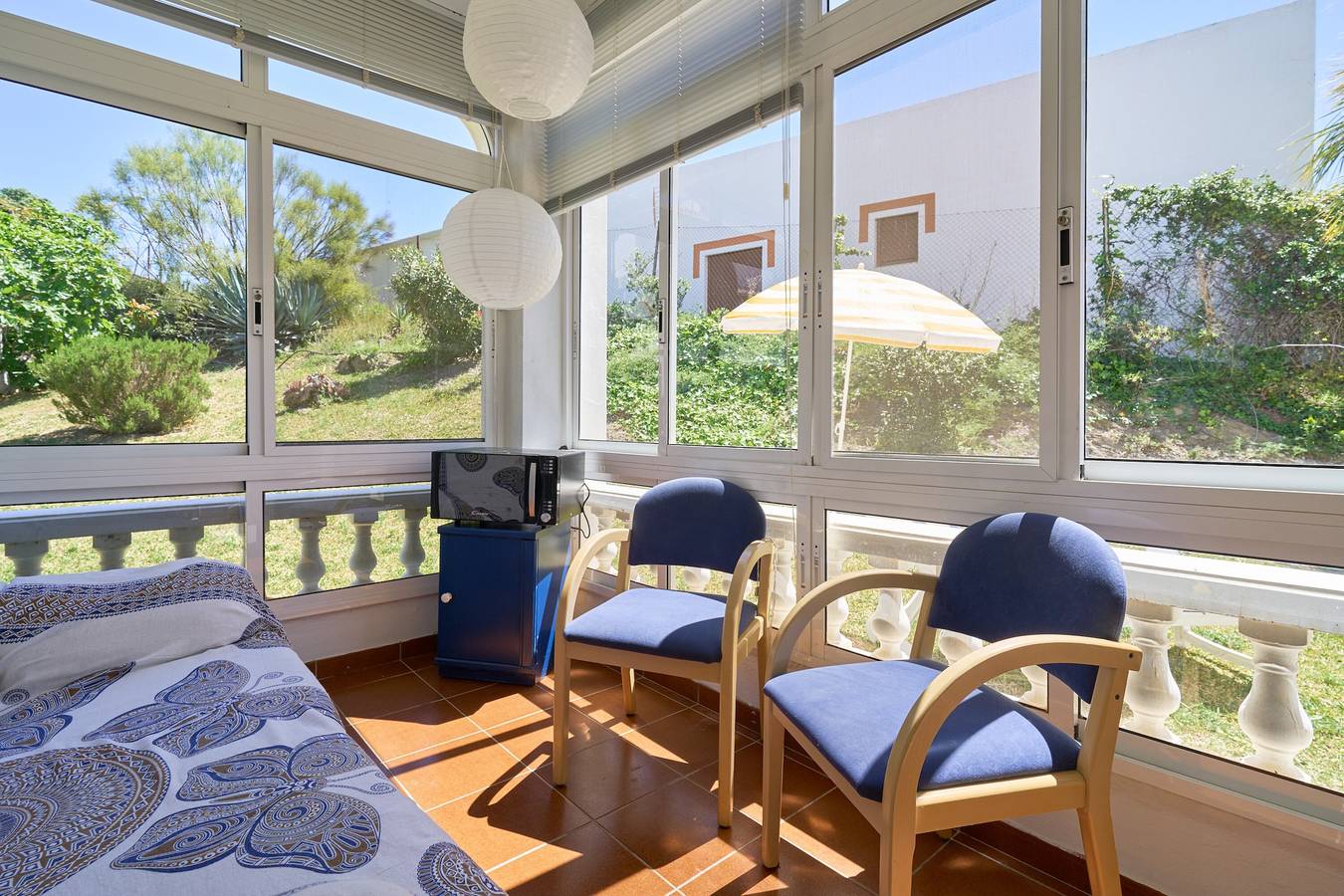 Entire apartment, 'Apartamento Bellavista Torrox Park' with Sea Views, Wi-Fi, and Air Conditioning in Torrox Costa, Torrox