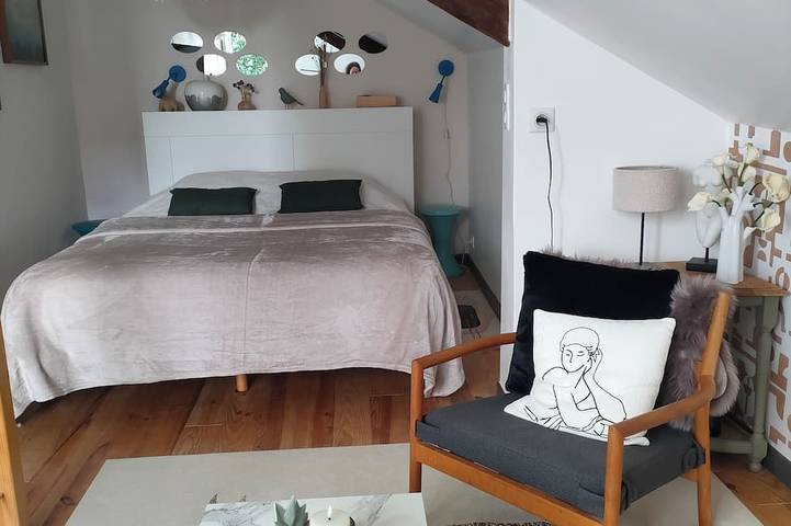 Location de vacances pour 2 personnes, avec Jacuzzi ainsi que Terrasse et Jardin à Guingamp