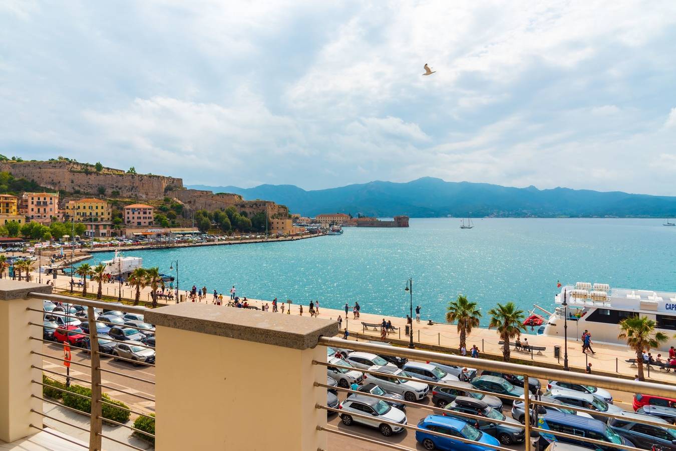 Entire holiday apartment, App.To Fronte Mare N.19 - Fronte Mare N.19 in Portoferraio, Elba