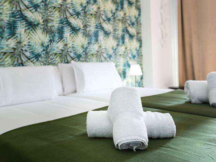 Ferienwohnung für 6 Personen, mit Garten und Pool sowie Meerblick und Terrasse in Torremolinos - 4