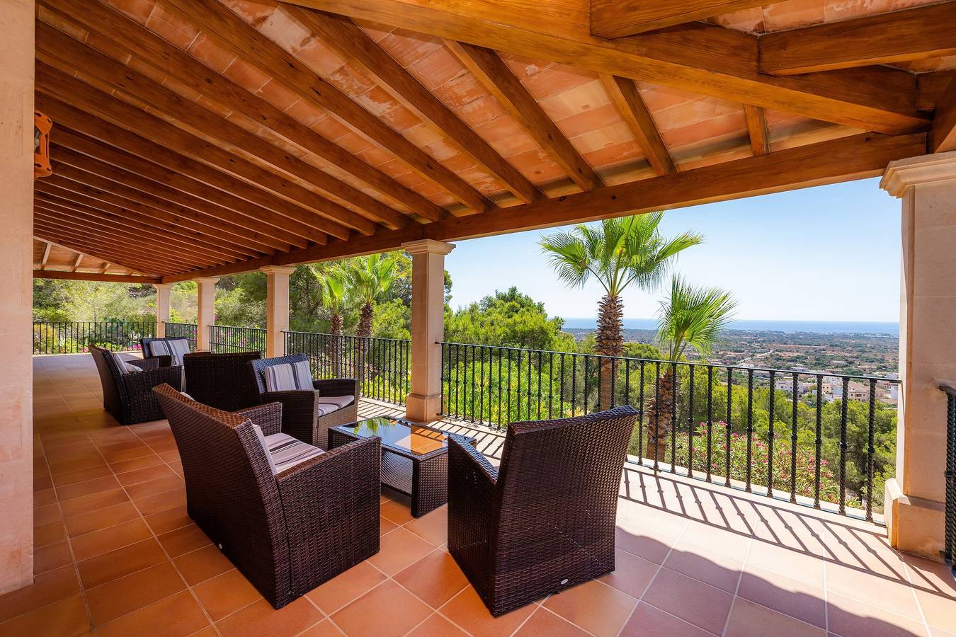 Villa „Es Puig“ mit Berg- und Meerblick, Balkon, Terrassen, Garten und Pool in s'Horta, Felanitx
