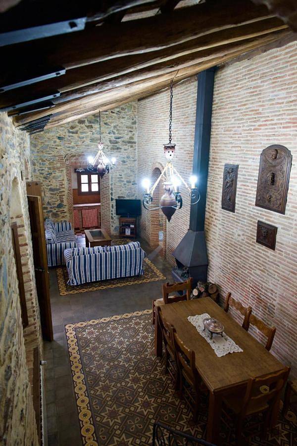 Paraiso del Hueznar in Constantina, Sierra Morena