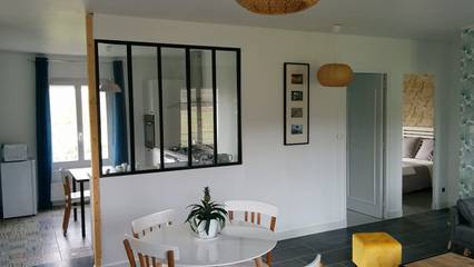 Gîte pour 5 personnes, avec terrasse et jardin dans Valencisse