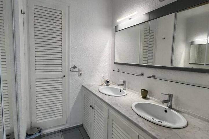 Chalet pour 6 personnes, avec balcon ainsi que piscine et jardin à Roses - 3