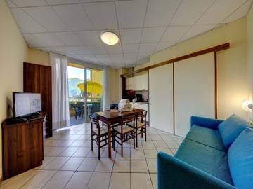 Ferienwohnung für 4 Personen, mit Pool und Garten in Comune di Verbania