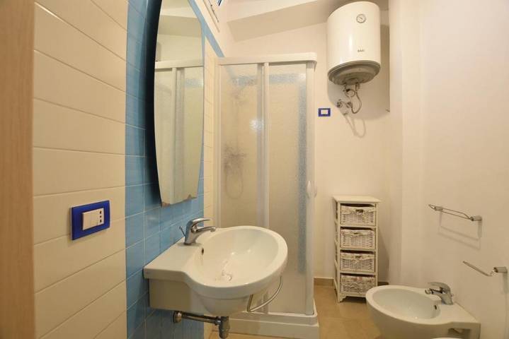 Ferienwohnung für 4 Personen, mit Ausblick und Terrasse in Marina di Ragusa - 3