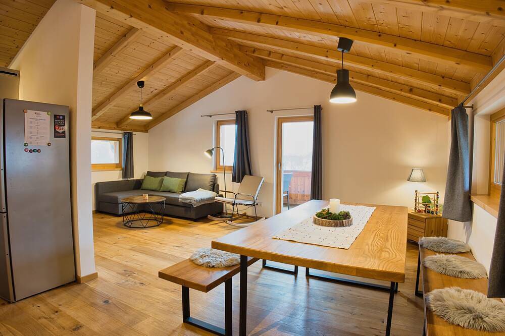Ganze Wohnung, Ferienwohnung 90qm für max. 4 Personen in Staudach-Egerndach, Bayerische Alpen