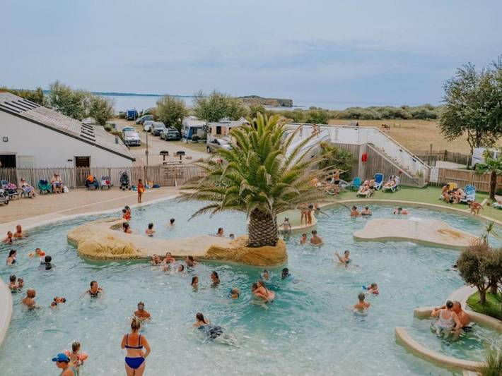 Location de vacances pour 6 personnes, avec piscine et terrasse dans Plage dPlage du Bile - 4