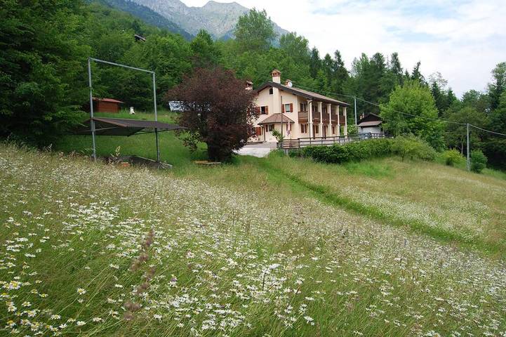 Ferienhaus für 6 Personen, mit Garten und Whirlpool sowie Balkon - 1
