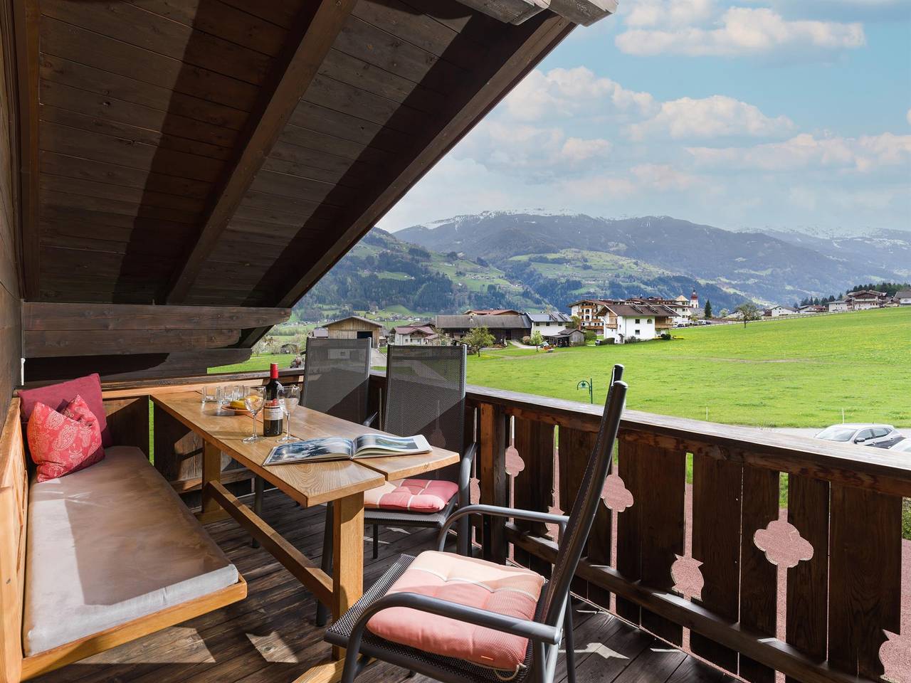Ganze Ferienwohnung, Ferienwohnung Zillertalblick in Tuxer Alpen, Ried im Zillertal