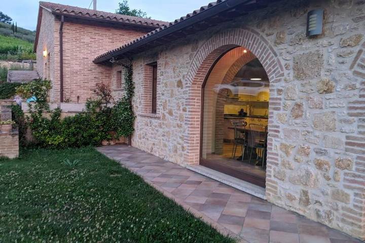 Location de vacances pour 10 personnes, avec jardin et jacuzzi à Gualdo Cattaneo - 3