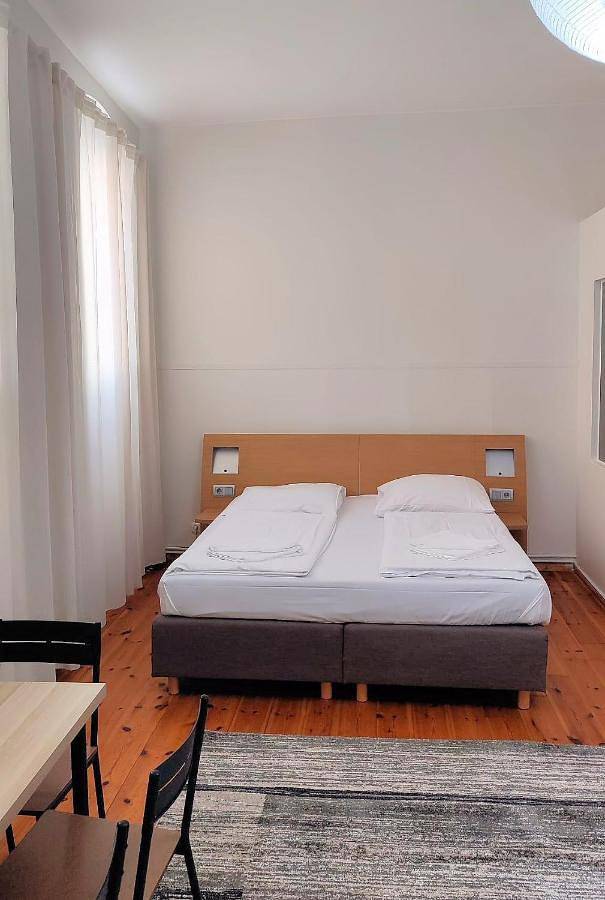 Ferienwohnung für 3 Personen, mit Haustier in Kreuzberg Berlin