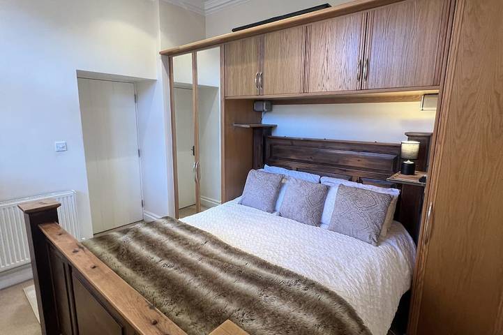 Gîte pour 4 personnes, avec jardin à Windsor - 2