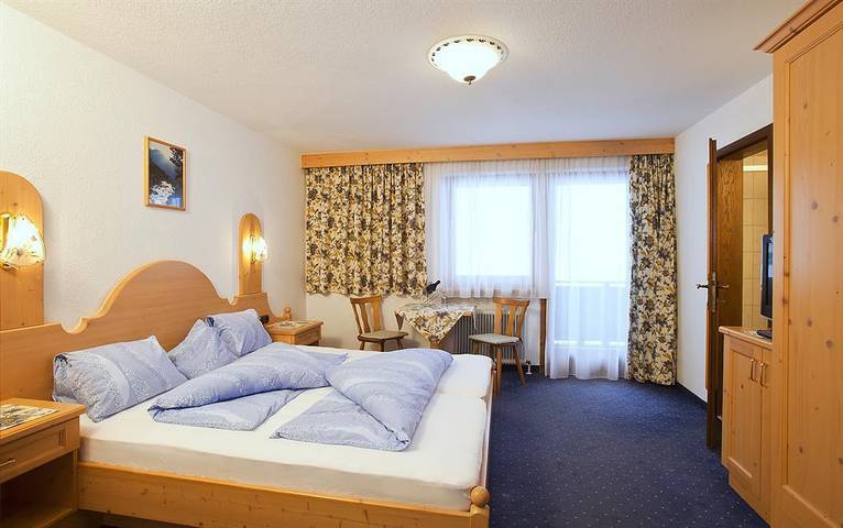 B&B für 2 Personen, mit Garten und Sauna sowie Terrasse in Tirol - 4
