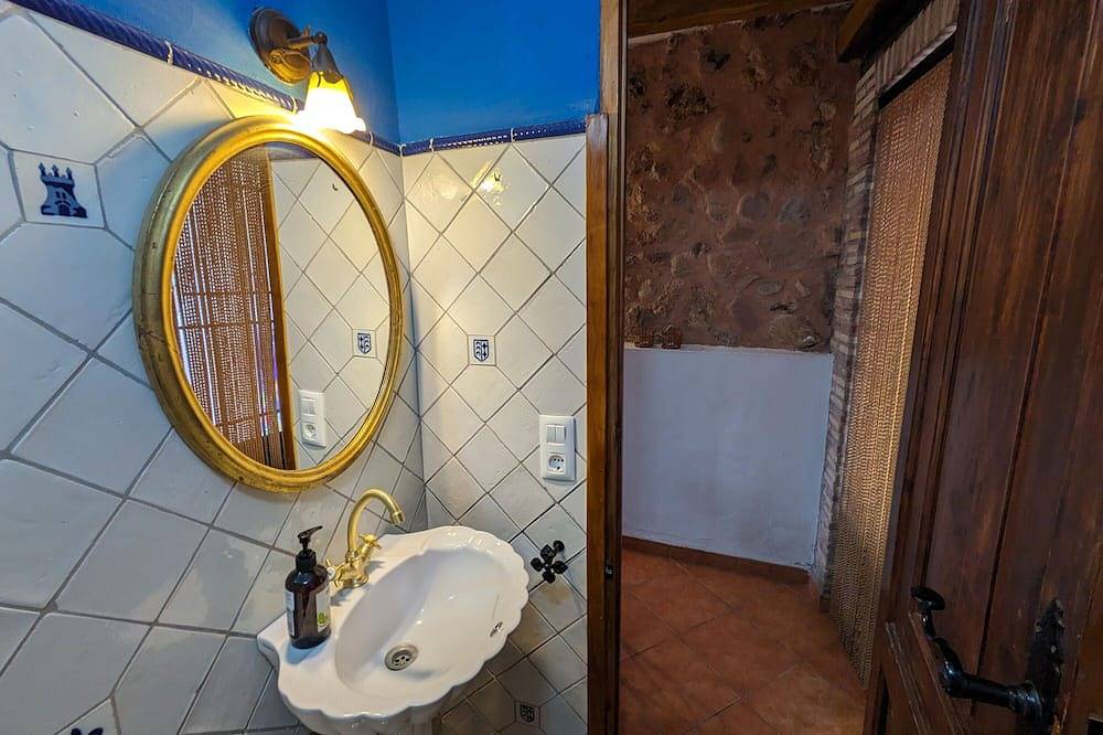 Casa de vacaciones \"Ca Josep\" con terraza privada, balcón y Wi-Fi in Segorbe, Provincia de Castellón
