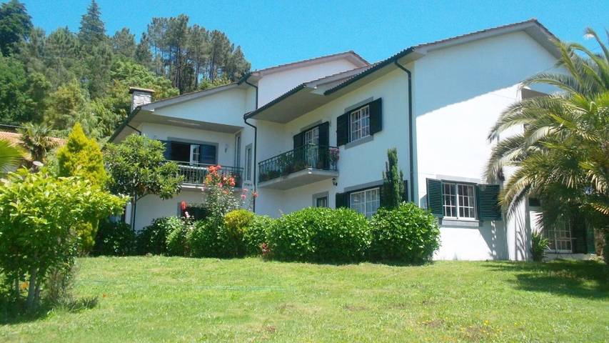 Casa de férias para 6 pessoas, com jardim e sauna e ainda vista, com animais de estimação em São Pedro do Sul