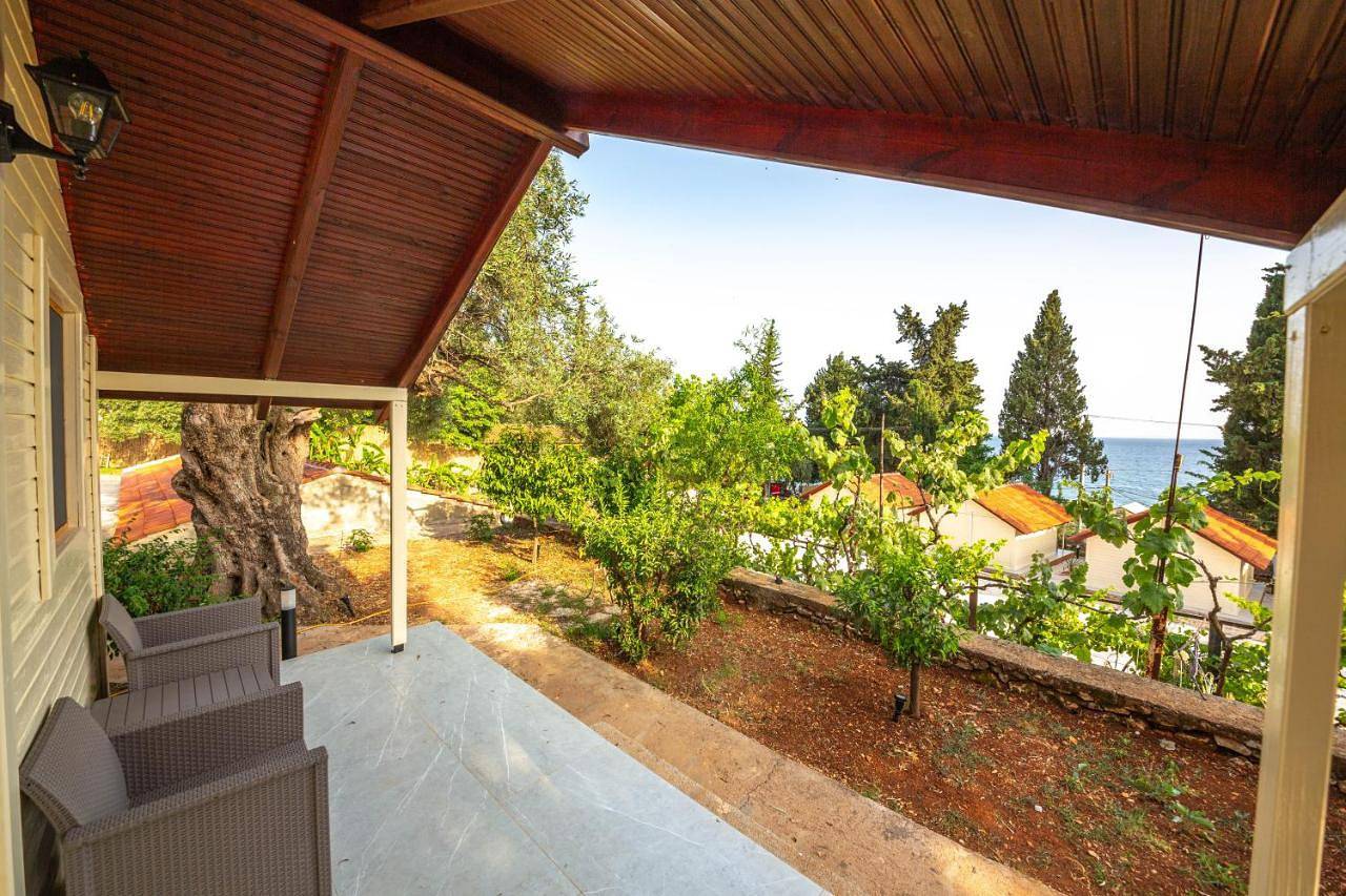 Lodges Shen Nikolla in Dhërmi, Himarë