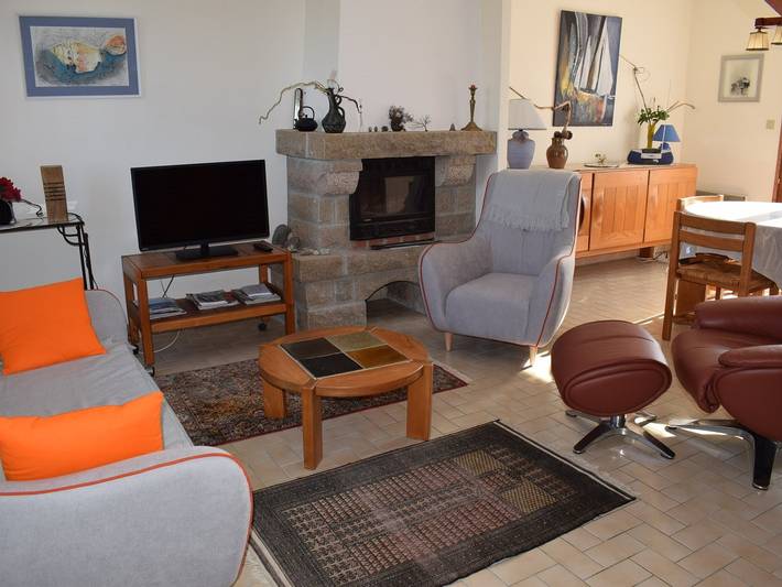 Gemütliches Haus 250m vom Strand Pors Gelen mit Garten und Parkplatz in Île-Grande, Pleumeur-Bodou