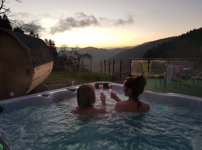 Bauernhof für 4 Personen, mit Whirlpool und Pool sowie Sauna in Kinzigtal