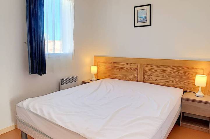 Location de vacances pour 8 personnes, avec terrasse et piscine à Calvisson - 2