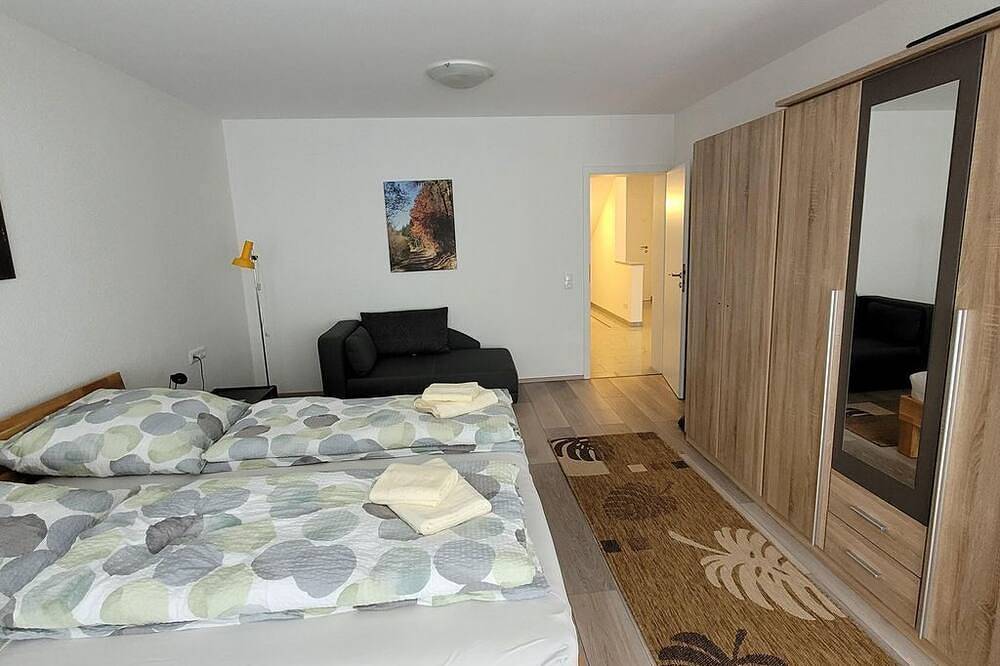 Ganze Wohnung, 5-Bett-Ferienwohnung Dusche/Wc, 2 Schlafräume - Ferienwohnung Eule in Mechernich, Naturpark Hohes Venn-Eifel