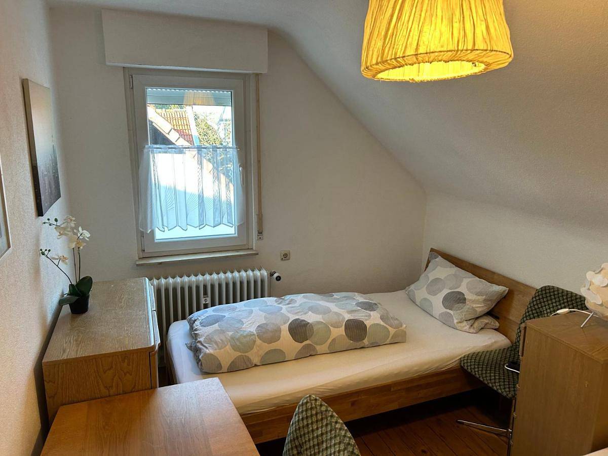 Ganze Wohnung, Three-Bedroom Apartment - High Floor in Rödermark, Landkreis Offenbach
