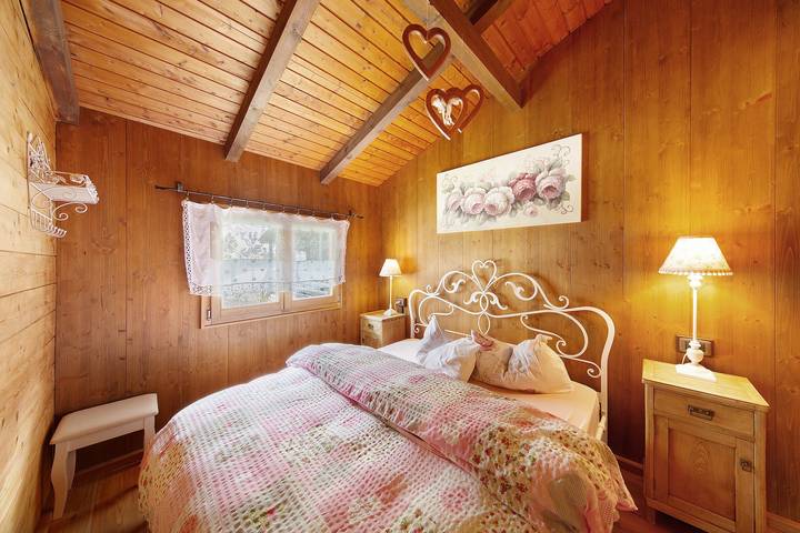 Chalet 'Orserose  I Ciodi' with Mountain View, Shared Terrace and Wi-Fi in Forno di Zoldo, Val di Zoldo
