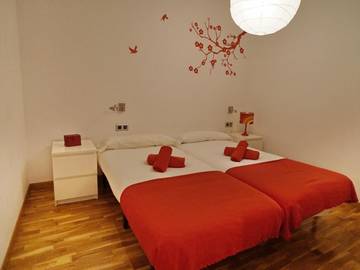 Holiday Apartment for 5 People in Eixample, Barcelona, Photo 1