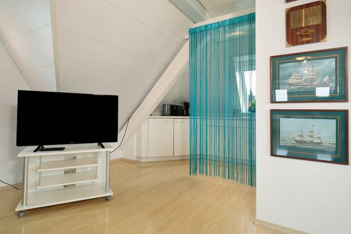 Ferienwohnung für 2 Personen, mit Garten und Seeblick in Hagnau am Bodensee - 4