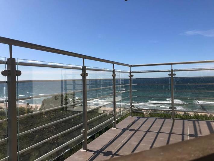 Ferienwohnung für 6 Personen, mit Terrasse und Seeblick sowie Ausblick in Dziwnówek